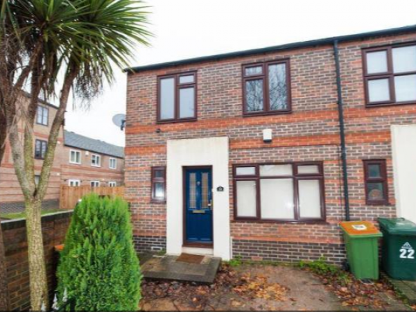 Fast sale of house in London