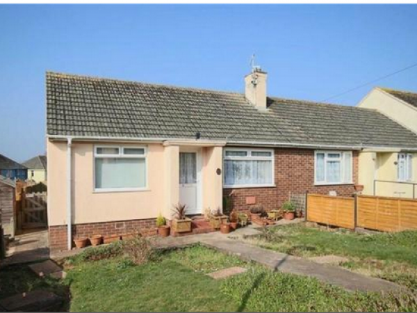 Mr A phoned Wales Home Buyer in relation to selling a bungalow quickly due to the need to buy a hotel in Blackpool