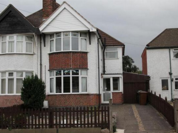 Quick house sale achieved by selling house to a professional buyer