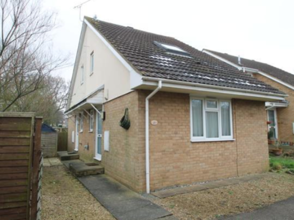 A fast sale of an empty bungalow